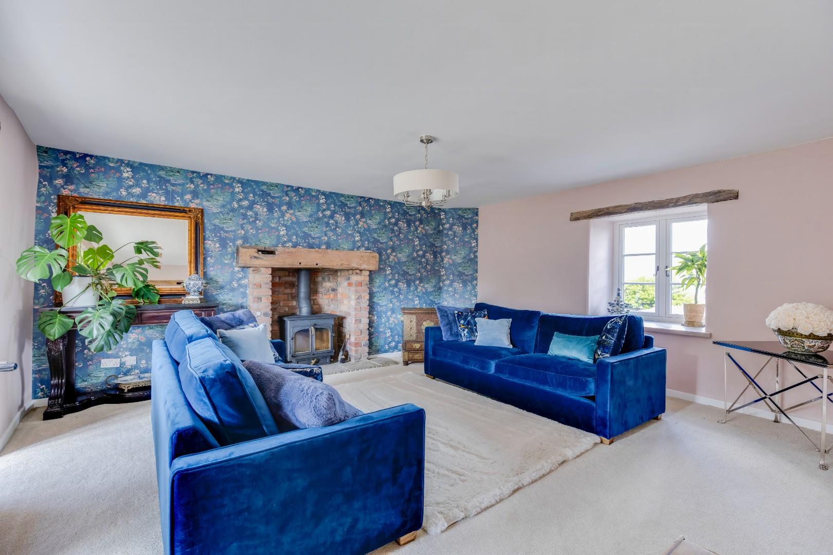 Warren Farm, Pendoylan, Nr Cowbridge, Vale of Glamorgan, CF71 7UJ